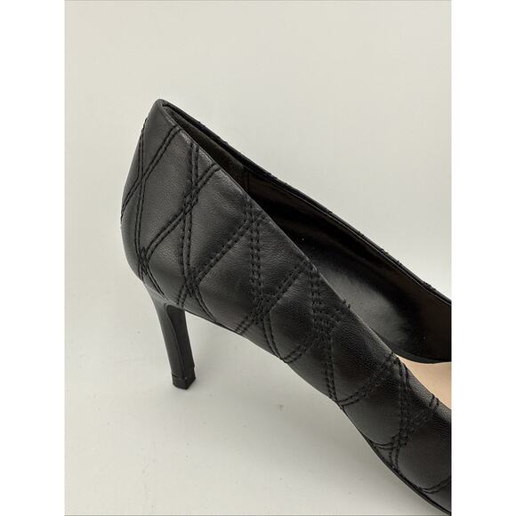 DKNY Womens Evie Black Quilted Leather Pointed Toe Classic Pumps Size 6.5 US NWB - Picture 2 of 12